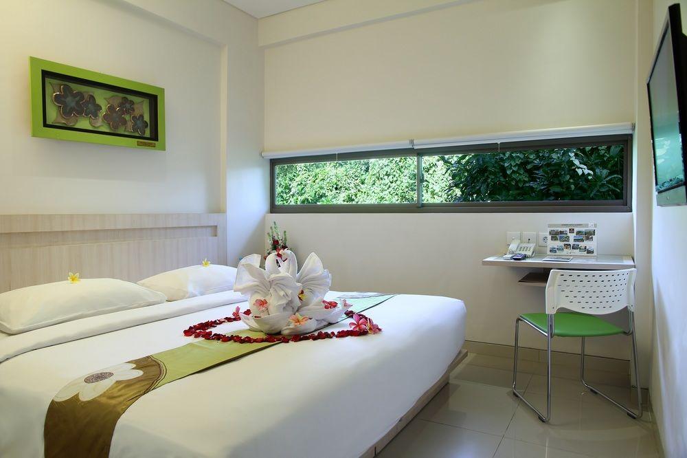 J Hotel Kuta Kuta Lombok Buitenkant foto